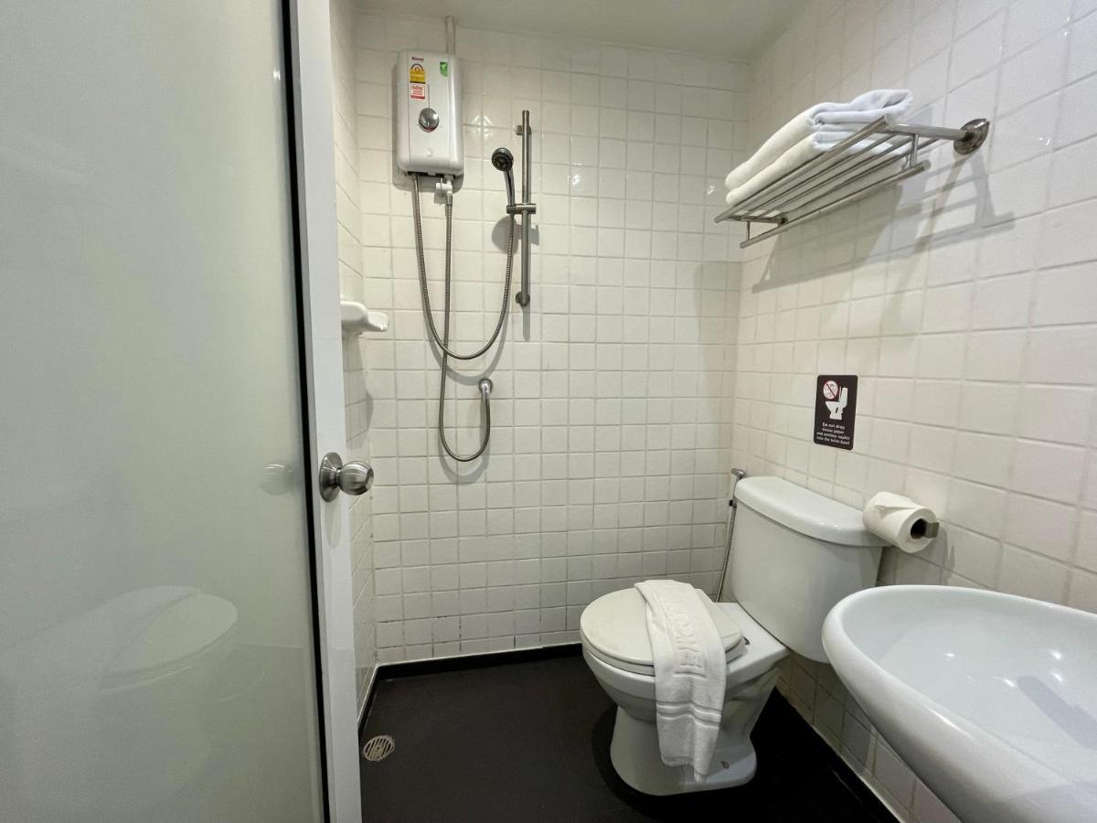 Economy Twin Room